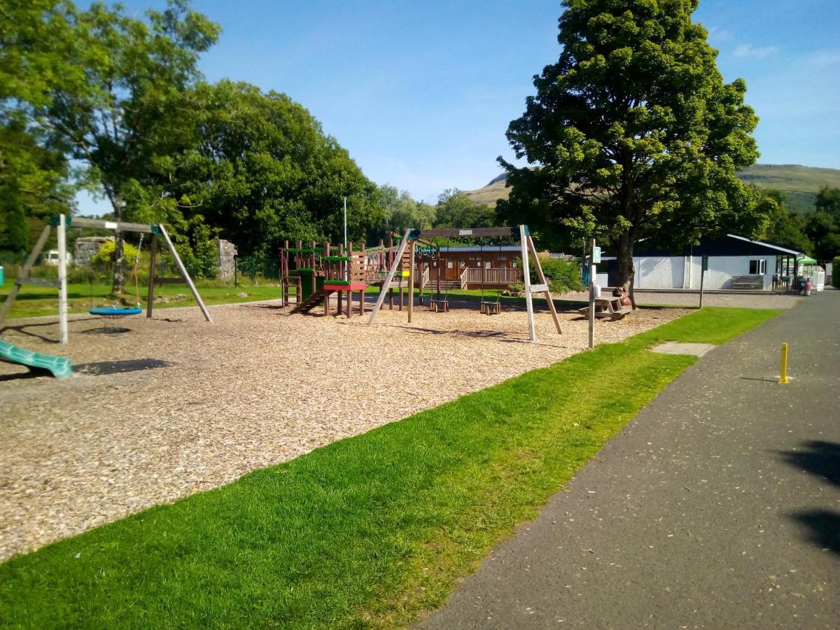 Campsie Glen Holiday Park Fintry Extérieur photo