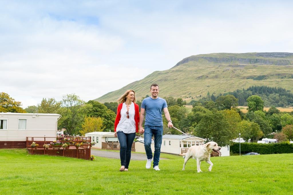 Campsie Glen Holiday Park Fintry Extérieur photo